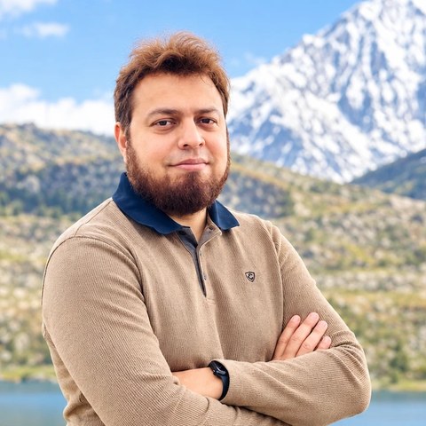 Portrait of Saqib Rana